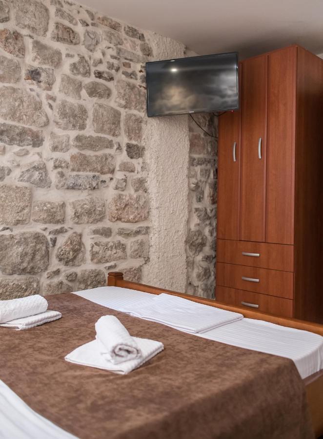 Little Bay Apartments Kotor Buitenkant foto