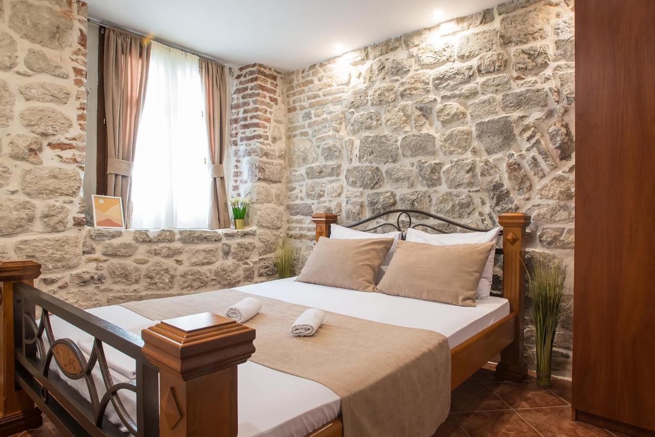 Little Bay Apartments Kotor Buitenkant foto